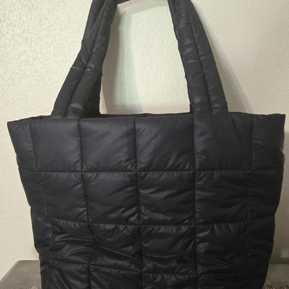lululemon athletica Handbags - Lululemon Black Quilted Grid Tote Bag